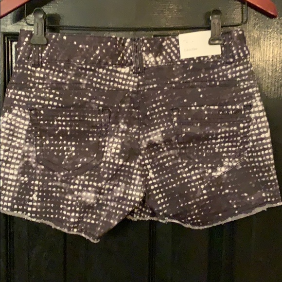 Calvin Klein denim shorts 0 - Picture 3 of 4
